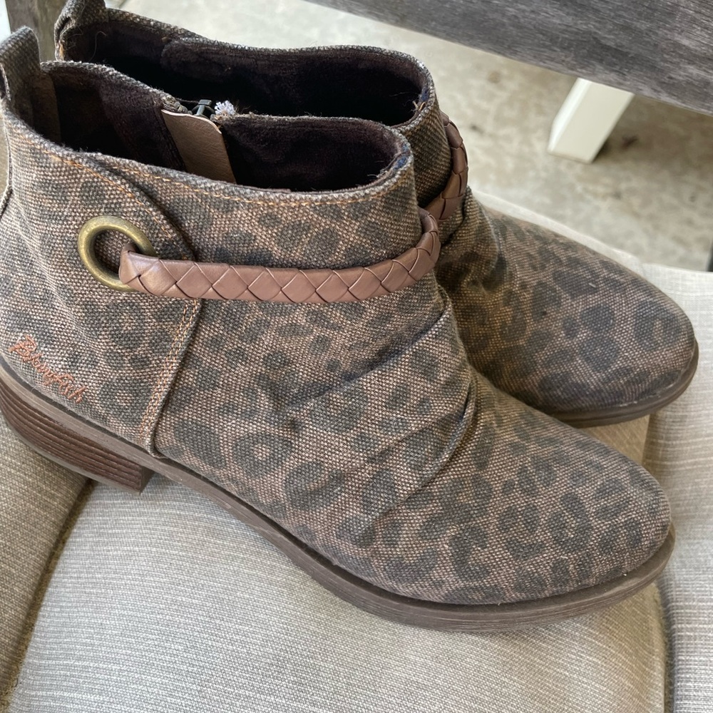 Blowfish Booties